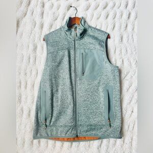 Men’s Orvis fleece lined vest